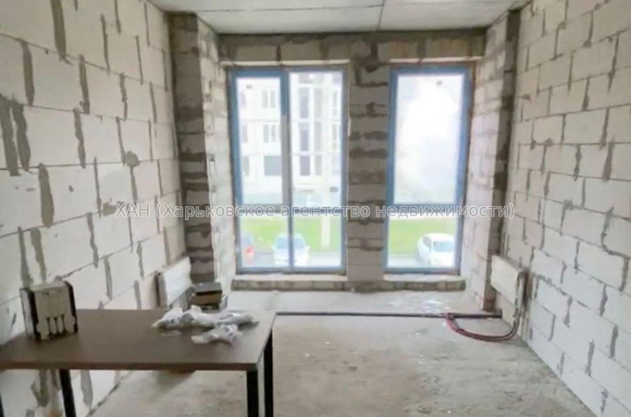 Продам квартиру, Гвардейцев Широнинцев ул. , 2 кім., 63 м², без внутренних работ 