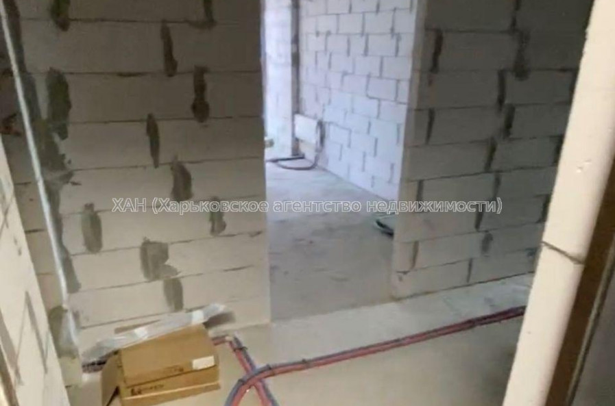 Продам квартиру, Гвардейцев Широнинцев ул. , 2 кім., 63 м², без внутренних работ 