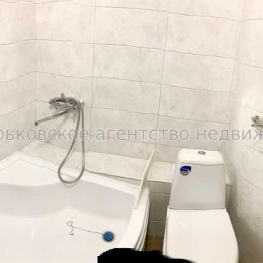 Продам квартиру, Гвардейцев Широнинцев ул. , 1  ком., 33 м², евроремонт 
