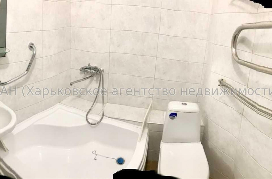 Продам квартиру, Гвардейцев Широнинцев ул. , 1  ком., 33 м², евроремонт 