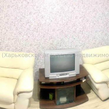 Продам квартиру, Гвардейцев Широнинцев ул. , 1  ком., 33 м², евроремонт 