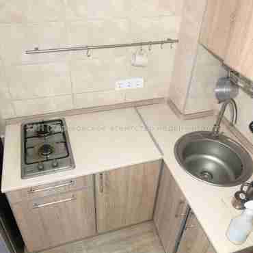 Продам квартиру, Гвардейцев Широнинцев ул. , 1 кім., 33 м², евроремонт 