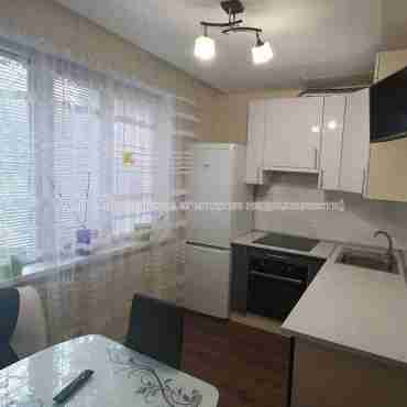 Продам квартиру, Шариковая ул. , 2  ком., 57 м², евроремонт 
