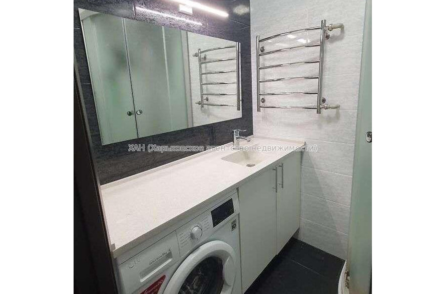 Продам квартиру, Шариковая ул. , 2  ком., 57 м², евроремонт 