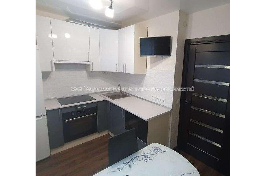 Продам квартиру, Шариковая ул. , 2  ком., 57 м², евроремонт 