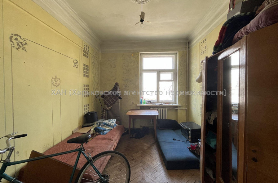 Продам квартиру, Полтавский Шлях ул. , 3 кім., 70 м², советский ремонт 