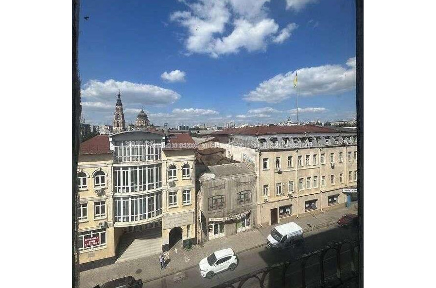 Продам квартиру, Полтавский Шлях ул. , 3 кім., 70 м², советский ремонт 