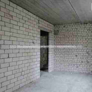 Продам квартиру, Мира ул. , 3 кім., 82 м², без внутренних работ 