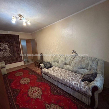 Продам квартиру, Победы просп. , 1 кім., 38 м², косметический ремонт 