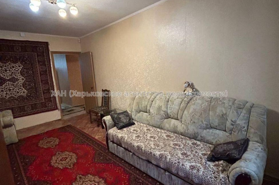 Продам квартиру, Победы просп. , 1 кім., 38 м², косметический ремонт 