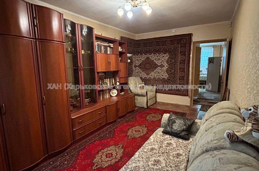 Продам квартиру, Победы просп. , 1 кім., 38 м², косметический ремонт 