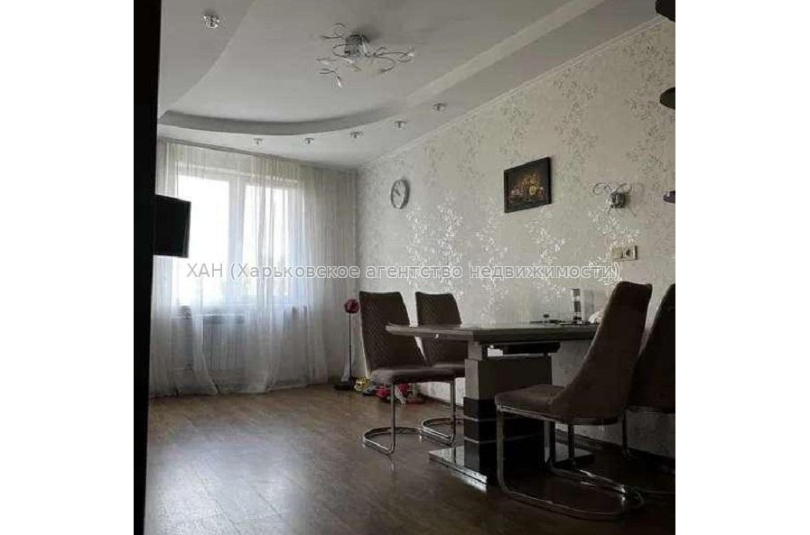 Продам квартиру, Чугуевская ул. , 3  ком., 70 м², евроремонт 