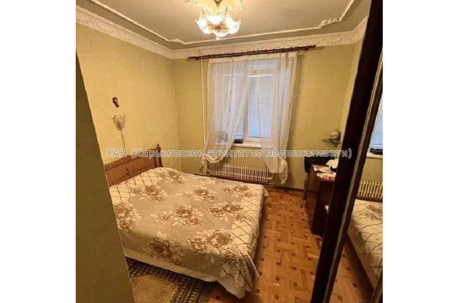 Продам квартиру, Тракторостроителей просп. , 3 кім., 64 м², капитальный ремонт 