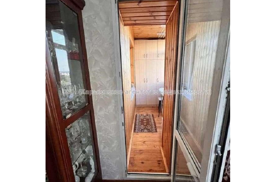 Продам квартиру, Тракторостроителей просп. , 3 кім., 64 м², капитальный ремонт 