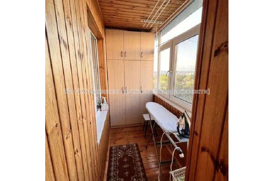 Продам квартиру, Тракторостроителей просп. , 3 кім., 64 м², капитальный ремонт 