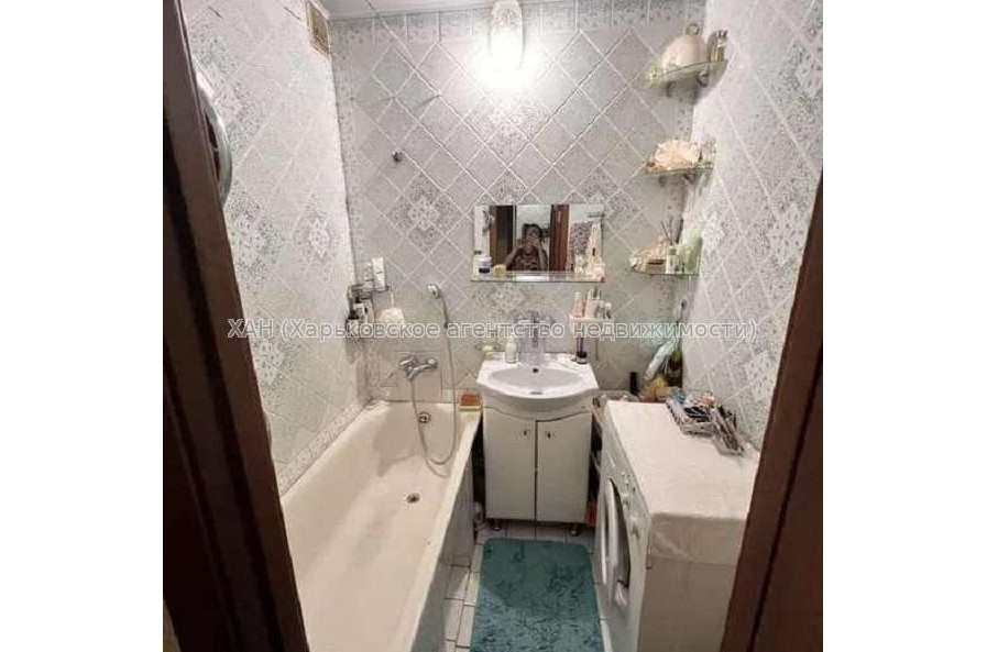 Продам квартиру, Тракторостроителей просп. , 3 кім., 64 м², капитальный ремонт 