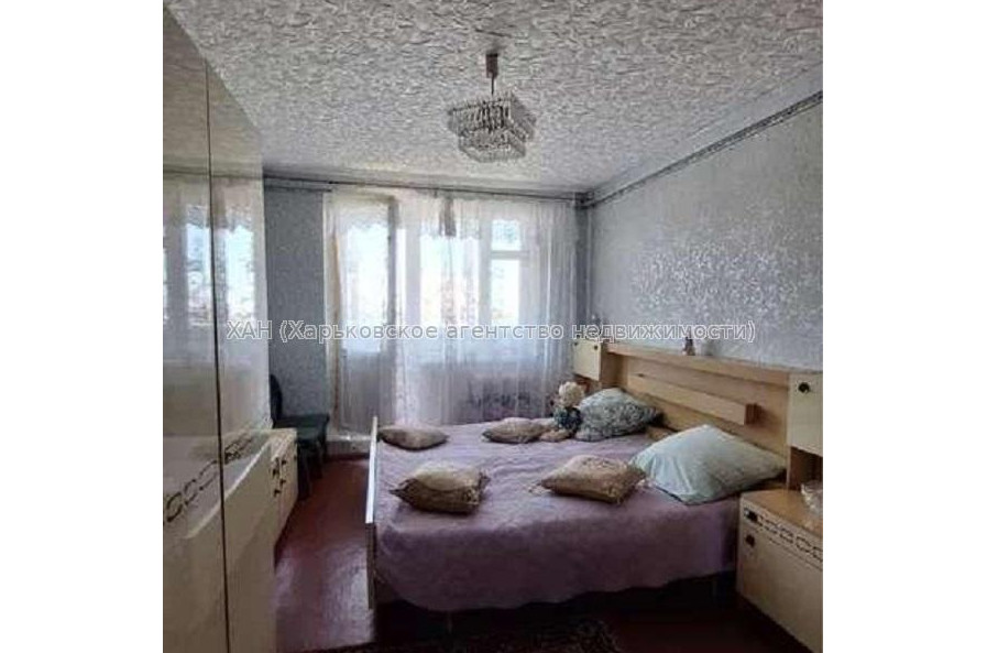 Продам квартиру, Ильинская ул. , 3 кім., 67 м², косметический ремонт 