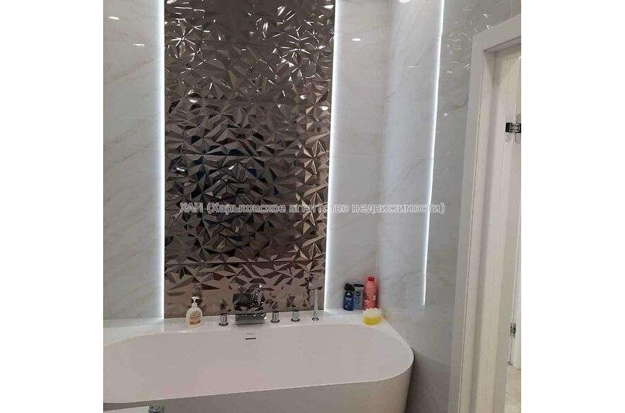 Продам квартиру, Холодногорская ул. , 3 кім., 91 м², авторский дизайн 