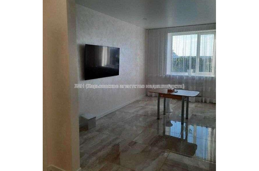 Продам квартиру, Холодногорская ул. , 3 кім., 91 м², авторский дизайн 
