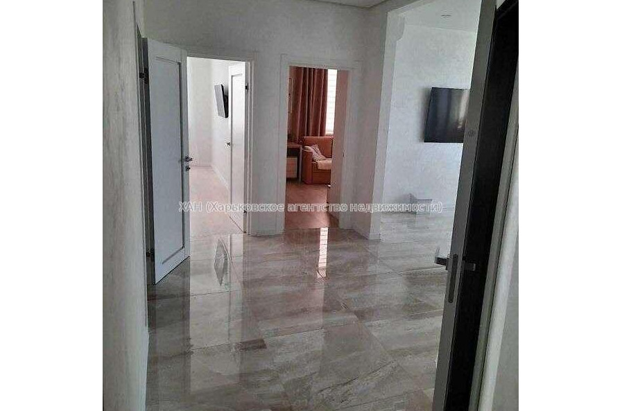 Продам квартиру, Холодногорская ул. , 3 кім., 91 м², авторский дизайн 