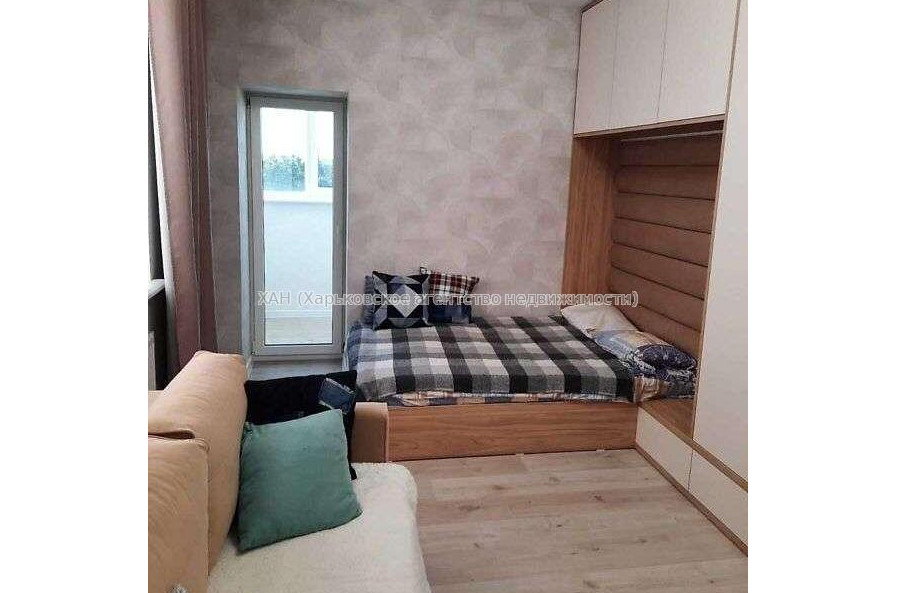 Продам квартиру, Холодногорская ул. , 3 кім., 91 м², авторский дизайн 
