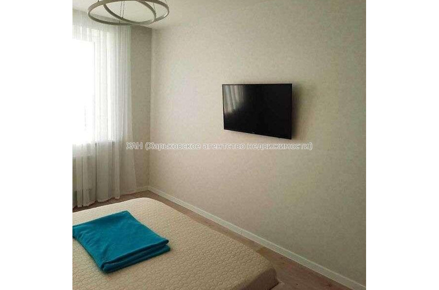 Продам квартиру, Холодногорская ул. , 3 кім., 91 м², авторский дизайн 