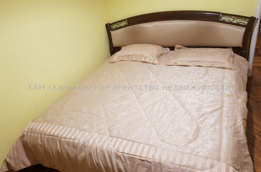 Сдам квартиру, Валентиновская ул. , д. 18 , 2  ком., 45 м², капитальный ремонт 