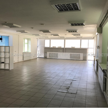 Здам нежитлову нерухомість, офис в офисном центре , 2 кім., 219 м², косметический ремонт 