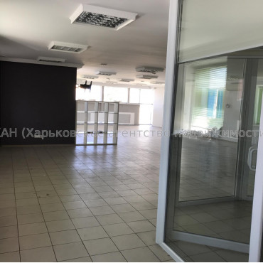 Здам нежитлову нерухомість, офис в офисном центре , 2 кім., 219 м², косметический ремонт 