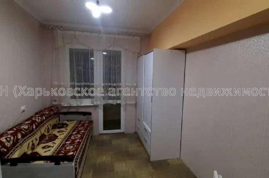 Продам квартиру, Героев Харькова просп. , 1  ком., 25 м², капитальный ремонт 