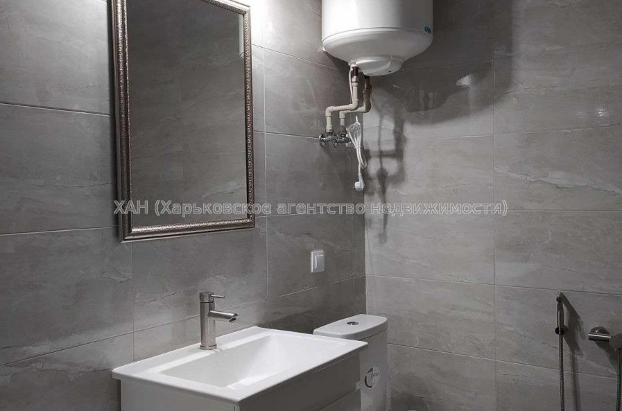 Продам квартиру, Победы просп. , 2  ком., 47 м², авторский дизайн 