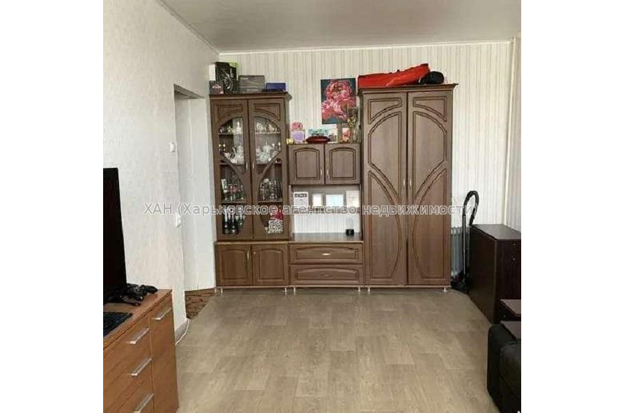 Продам квартиру, Гвардейцев Широнинцев ул. , 2 кім., 30 м², косметический ремонт 