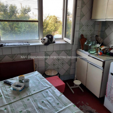 Продам квартиру, Аэрокосмический пр. , 3 кім., 62 м², косметический ремонт 