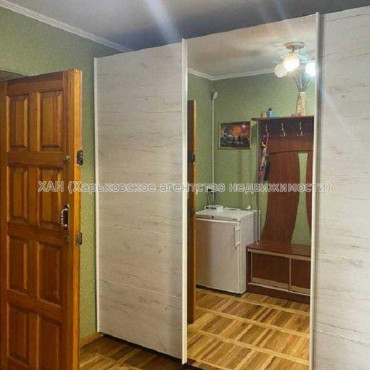 Продам квартиру, Москалёвская ул. , 2 кім., 49 м², капитальный ремонт 