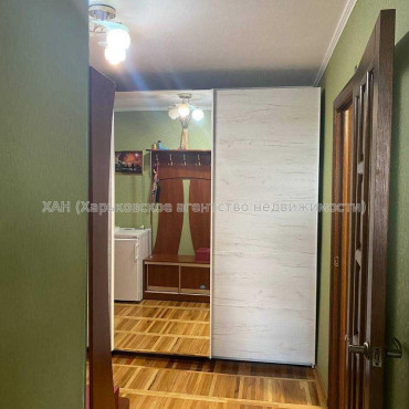 Продам квартиру, Москалёвская ул. , 2 кім., 49 м², капитальный ремонт 