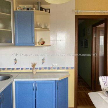 Продам квартиру, Москалёвская ул. , 2 кім., 49 м², капитальный ремонт 