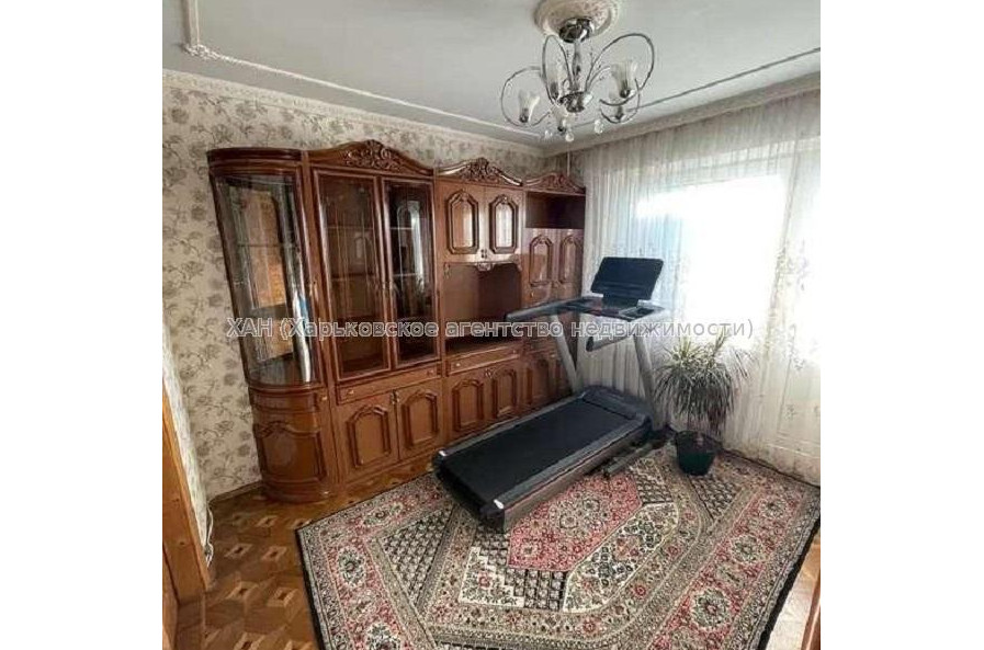 Продам квартиру, Каденюка ул. , 4 кім., 82 м², капитальный ремонт 