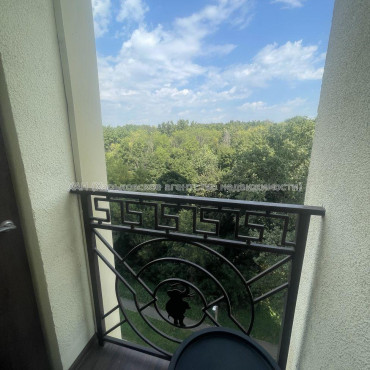 Продам квартиру, Профессорская ул. , 4  ком., 137 м², авторский дизайн 