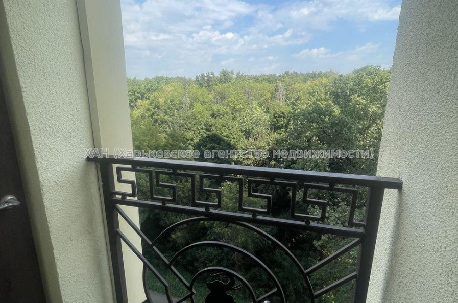 Продам квартиру, Профессорская ул. , 4  ком., 137 м², авторский дизайн 