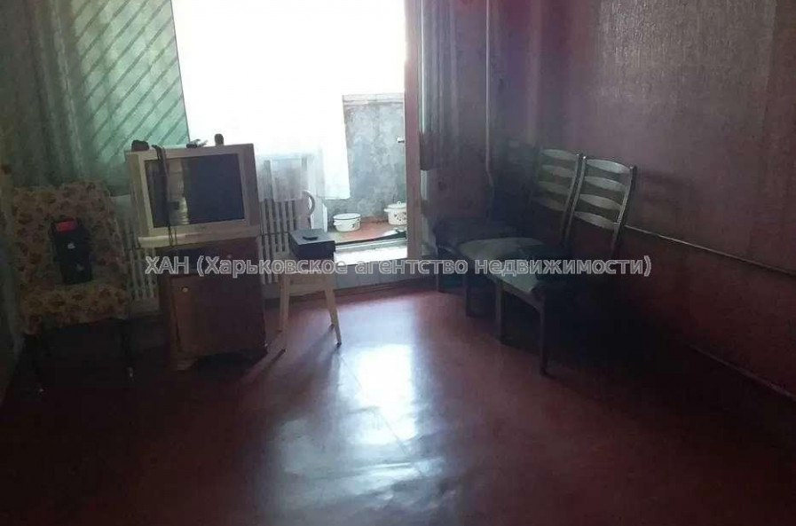 Продам квартиру, Зерновой пер. , 3  ком., 62 м², без ремонта 