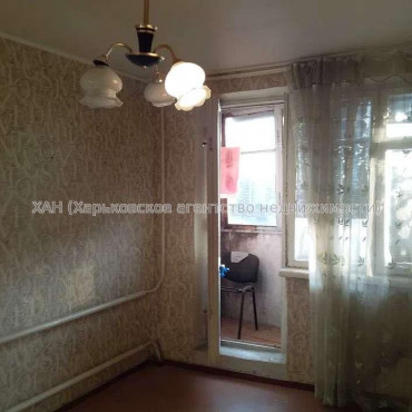 Продам квартиру, Зерновой пер. , 3  ком., 62 м², без ремонта 