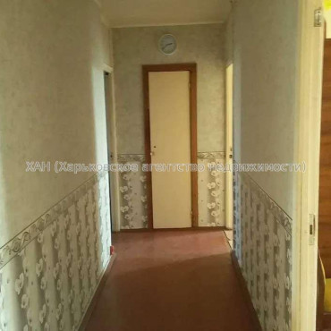 Продам квартиру, Зерновой пер. , 3  ком., 62 м², без ремонта 