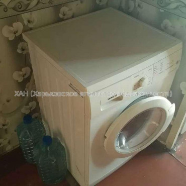 Продам квартиру, Зерновой пер. , 3  ком., 62 м², без ремонта 