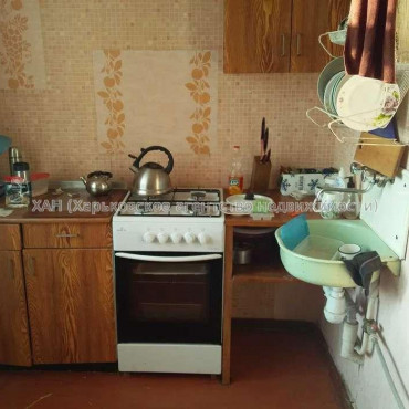 Продам квартиру, Зерновой пер. , 3  ком., 62 м², без ремонта 