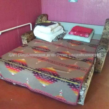 Продам квартиру, Зерновой пер. , 3  ком., 62 м², без ремонта 