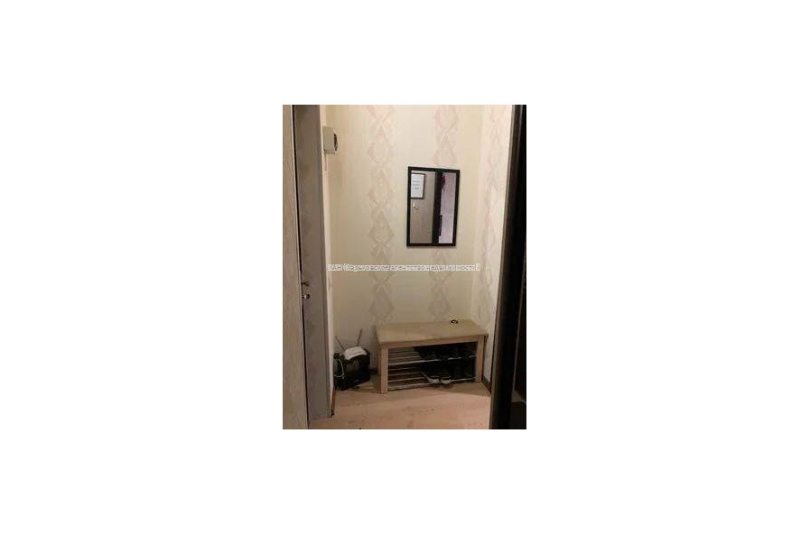 Продам квартиру, Героев Харькова просп. , 1  ком., 28 м², капитальный ремонт 