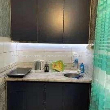 Продам квартиру, Героев Харькова просп. , 1 кім., 28 м², капитальный ремонт 