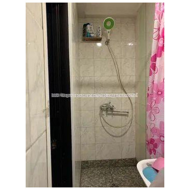 Продам квартиру, Героев Харькова просп. , 1  ком., 28 м², капитальный ремонт 