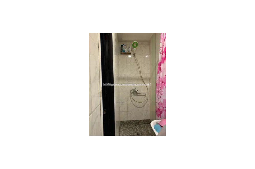 Продам квартиру, Героев Харькова просп. , 1  ком., 28 м², капитальный ремонт 