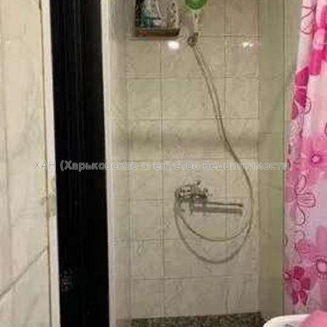 Продам квартиру, Героев Харькова просп. , 1 кім., 28 м², капитальный ремонт 